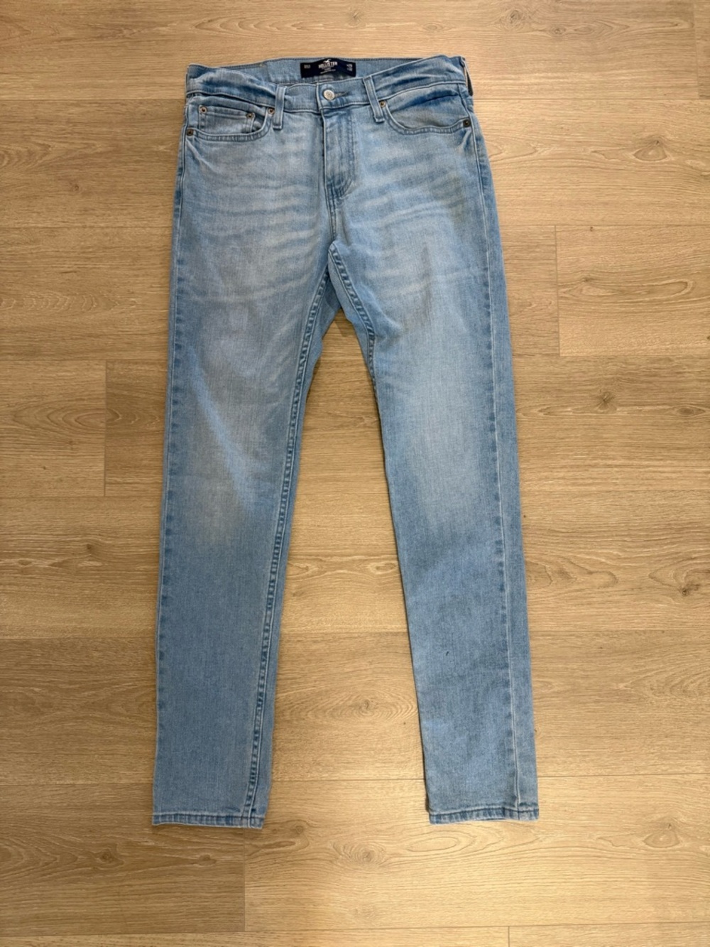 Hollister size 29 skinny jeans light wash